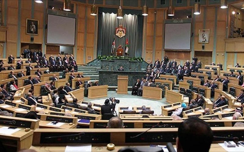 النواب يستمعون لبيان الحكومة.. وإدانات للقرار الإسرائيلي حول الأذان