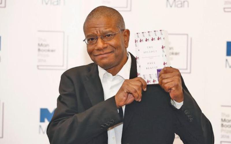 «الخائن» يسترجع أرضه من أسر التفرقة العنصرية