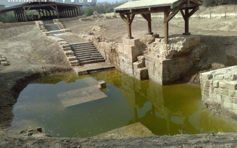 "المغطس" وجهة الحج للكنائس المسيحية في كانون الثاني