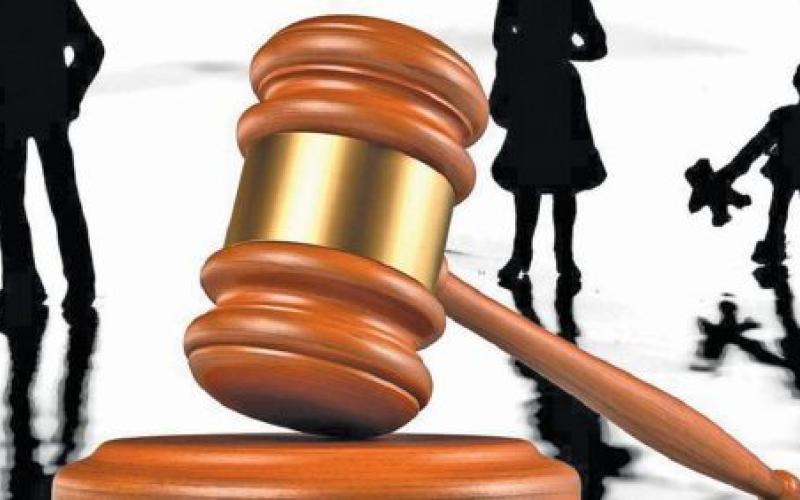 حق المرأة والطفل بالنفقة يشوبه غياب العدالة (انفوجرافيك)