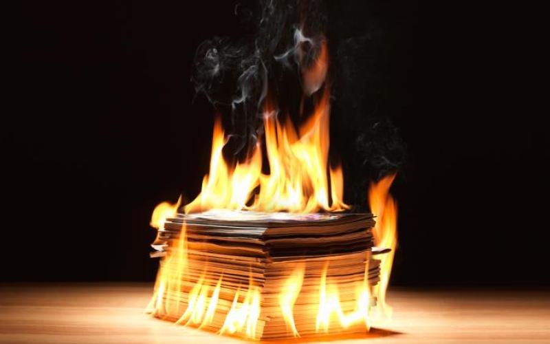 حرائق ملفات الفساد