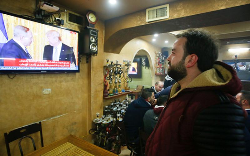 لماذا لا يستطيع القادة العرب استبدال القادة الفلسطينيّين الشّرعيّين