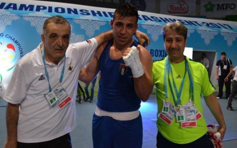 "عشيش" يتوج ببرونزية آسيا للملاكمة