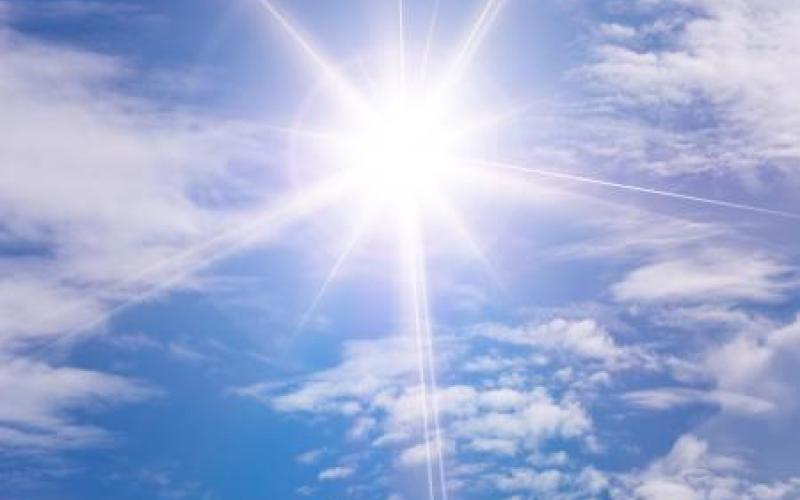 أجواء مشمسة ومعتدلة