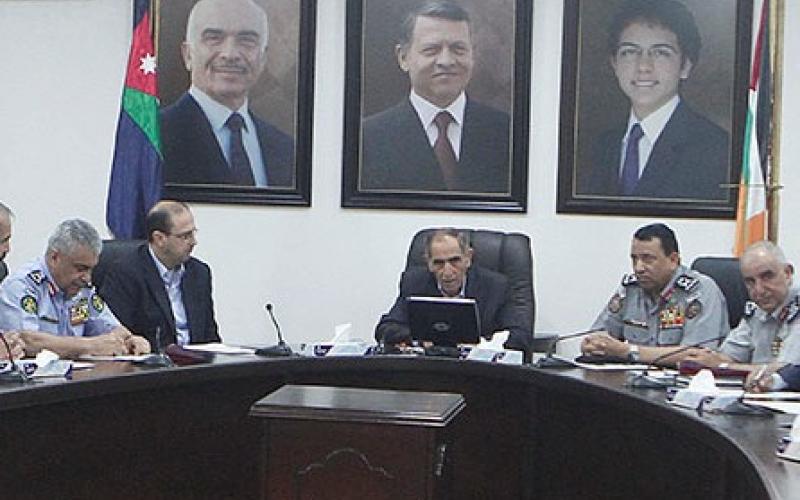 الزعبي يوعز بالتعامل مع إطلاق الأعيرة النارية