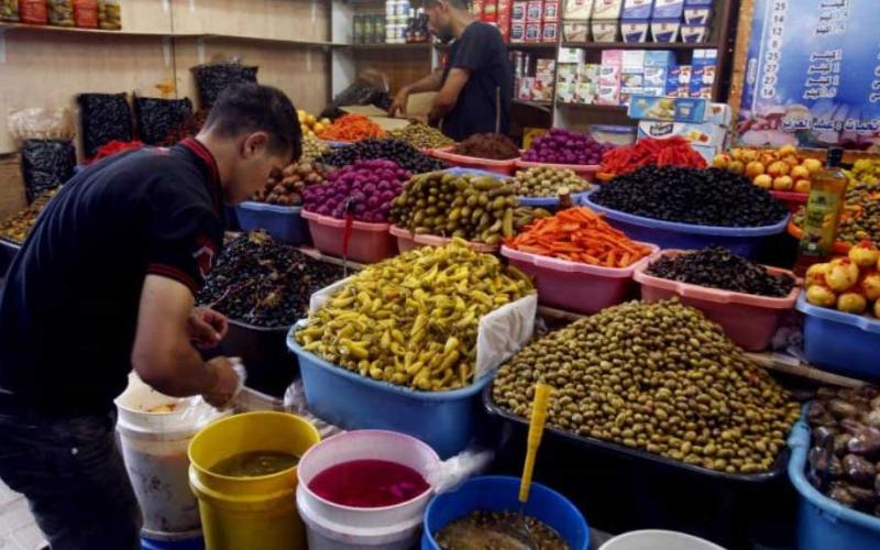 الصناعة والتجارة تحرر 140 مخالفة في النصف الاول من رمضان