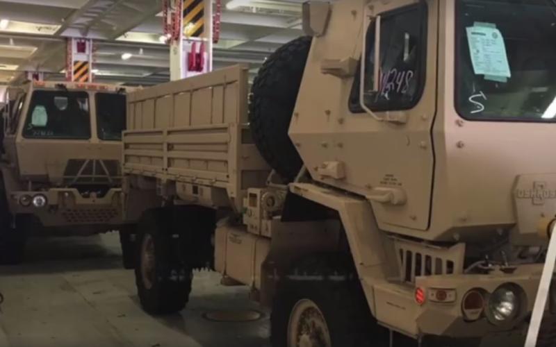 عربات عسكرية أمريكية لتعزيز قوات الحدود