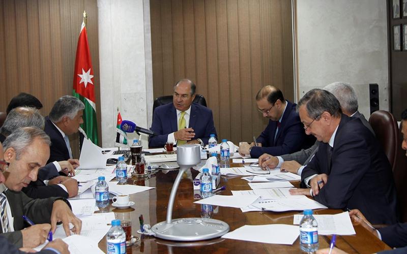 ملحس: ارتفاع الإيرادات المحلية وانخفاض المنح الخارجية