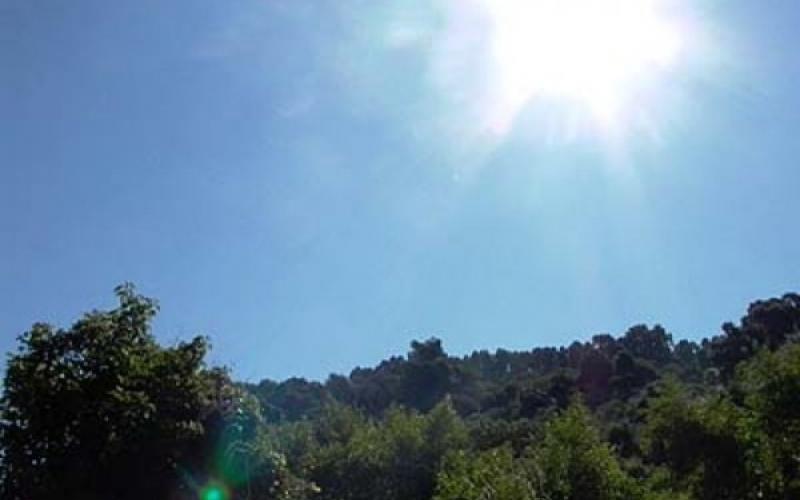 أجواء صيفية وارتفاع طفيف على درجات الحرارة