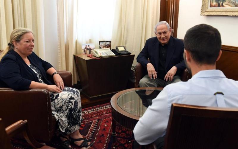 تكليف "الشاباك" بالتحقيق مع حارس السفارة