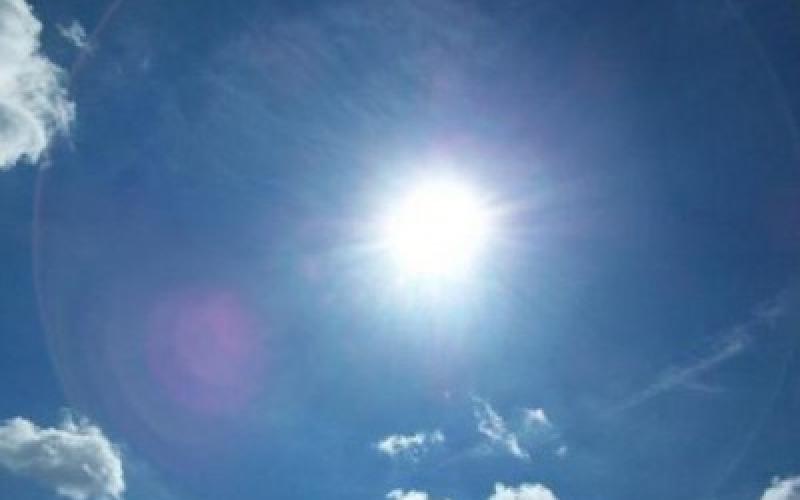 أجواء حارة نسبيا والعظمى في عمان 33 درجة