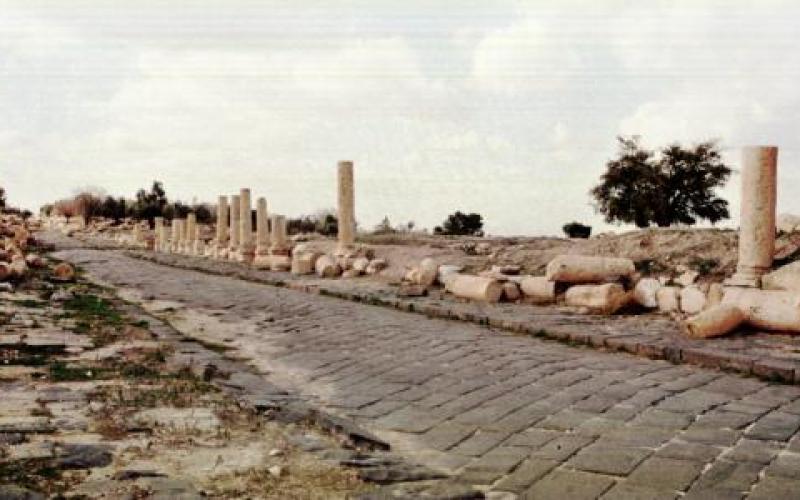 اكتشاف معالم جديدة في أم قيس