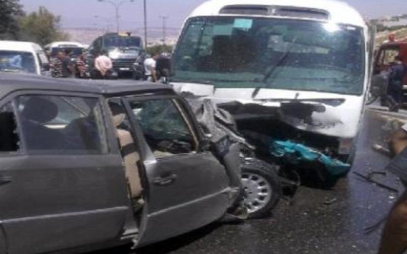 10 اصابات في حادث تصادم بالرويشد