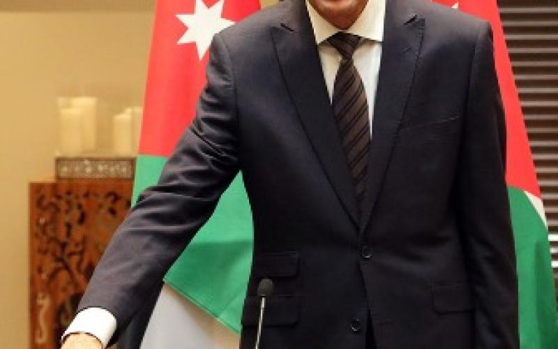 مجاهد ينتقد تدني مستوى النظافة بمطار الملكة علياء