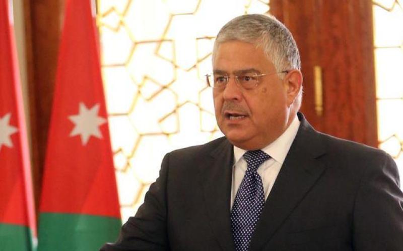 ملحس و"الضريبة": تعديل "المبيعات" غير مطروح