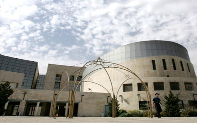 الأمانة تواصل تنفيذ أعمال تعبيد ليلية