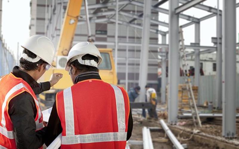 العاملون في الإنشاءات: نظام الأبنية ضربة للقطاع