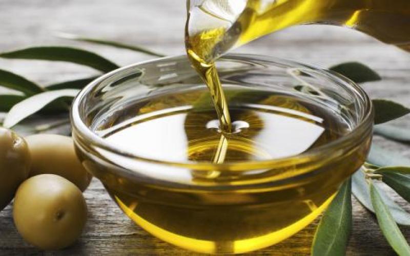 اتفاقية لتوفير زيت زيتون لموظفي الدولة