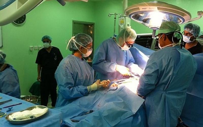 عملية قلب مفتوح "نوعية" بمركز الأميرة منى الحسين