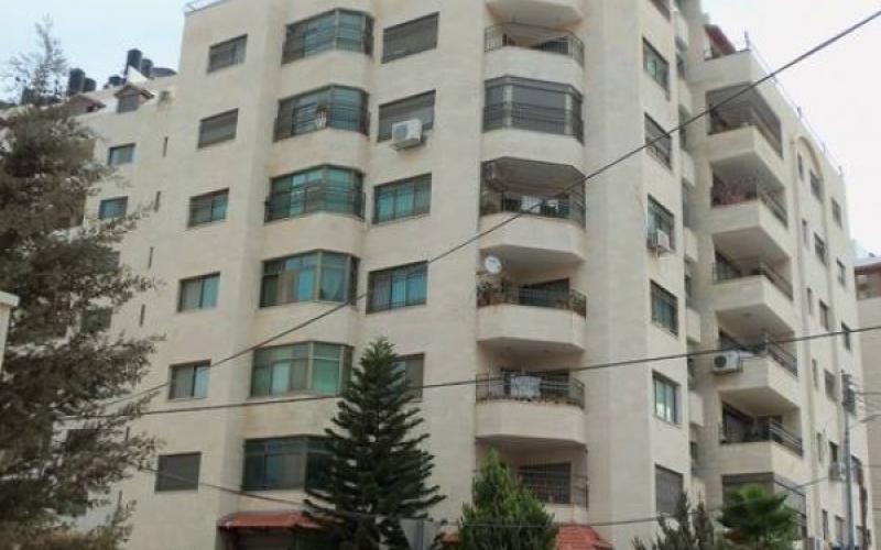 مطالبة بتمديد الاعفاء من رسوم نقل الملكية للشقق