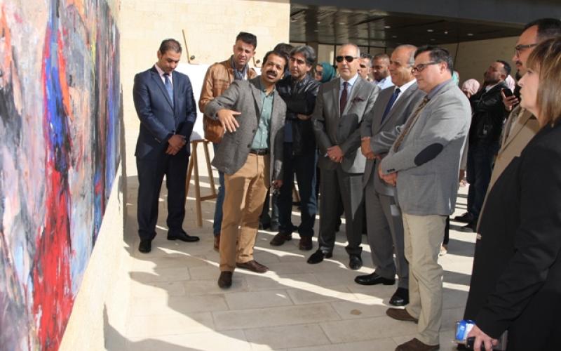 جدارية تسرد نضال المرابطين في القدس