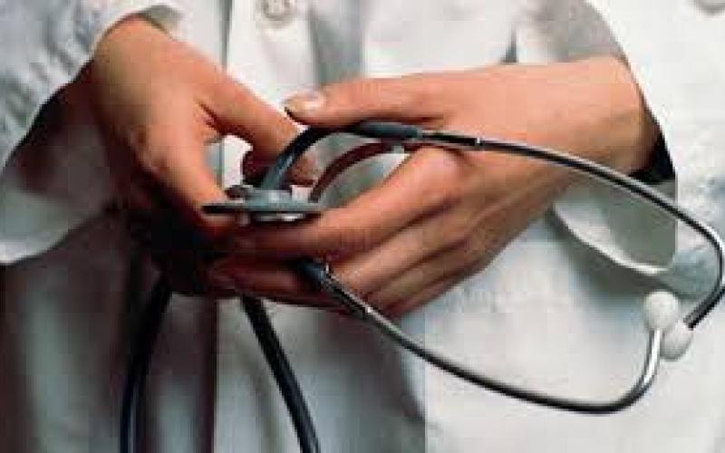 الممرضين" تحذر من الشكاوى الكيدية بحق المعتدين على منتسبيها