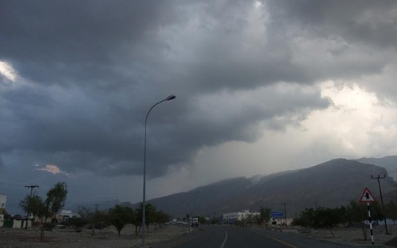 كتلة هوائية باردة تؤثر على المملكة الليلة