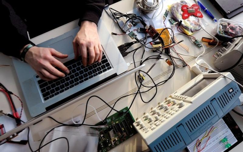 فيروس لتعدين العملات الرقمية يصيب مواقع أمريكية وبريطانية