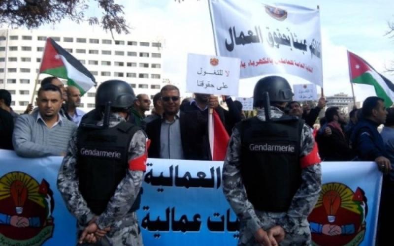 عمال الكهرباء: توقف تام عن العمل لحين تلبية المطالب