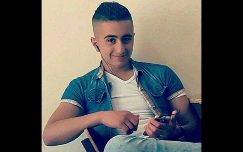 الطالب "ابوزينة" يعاني من توقف الجزء الأيمن من جسده