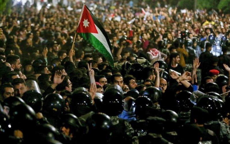 هل اجبر الحراك الشبابي التقدمي خلق تحالف اخواني-عشائري؟