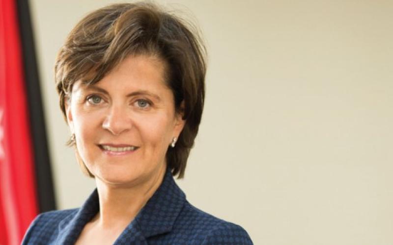 "عنّاب": نسعى لدخل 6 مليارات دولار في 2022 (اعادة)