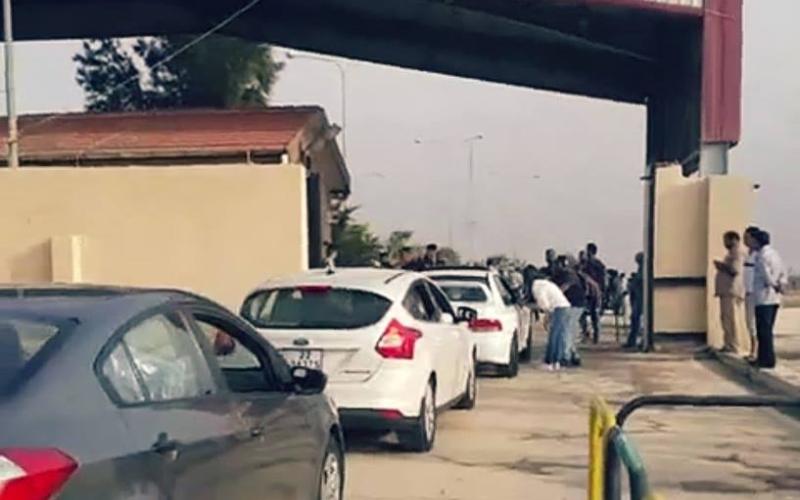 نشاط ملحوظ لحركة المسافرين في مركز جابر الحدودي مع سوريا