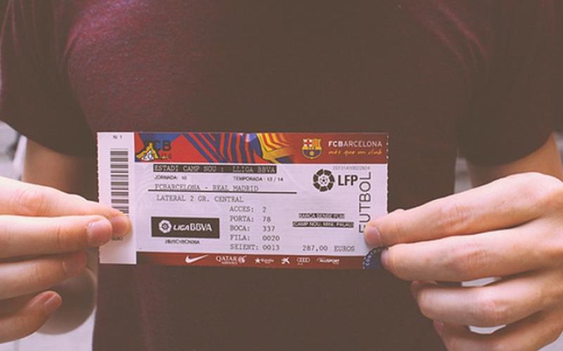 الشرطة الإسبانية تعتقل مزوري تذاكر الكلاسيكو