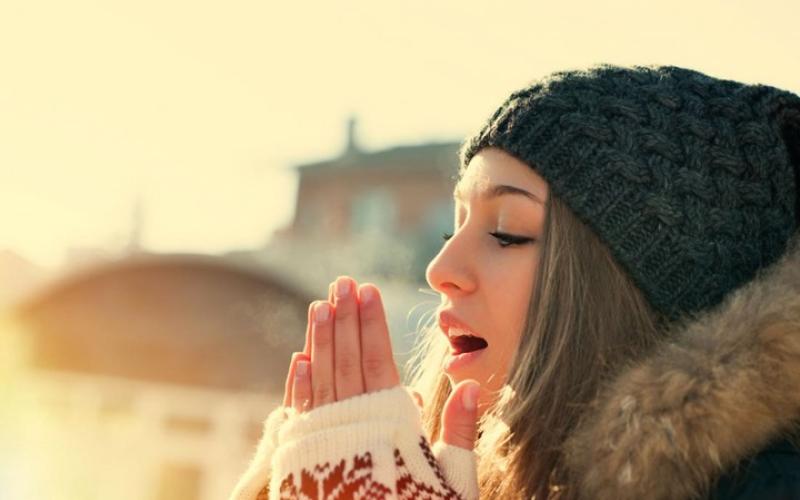 هل يمكن للطقس البارد أن يزيد من خطر إصابتك بنوبة قلبية؟