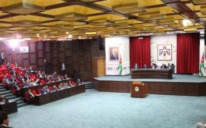 النواب يحددون الفئات المشمولة بالكسب غير المشروع