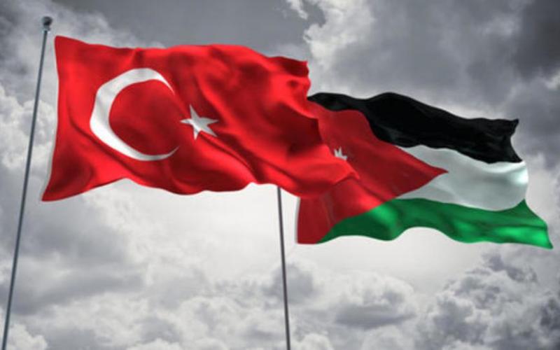 ترجيح ارتفاع أسعار الملابس التركية بعد وقف اتفاقية التجارة الحرة