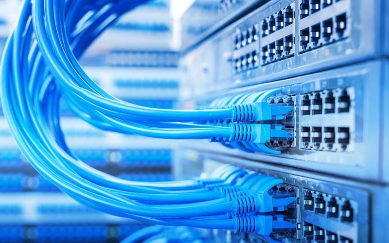 العراق يقرر تمرير سعات خدمة الإنترنت عن طريق الأردن