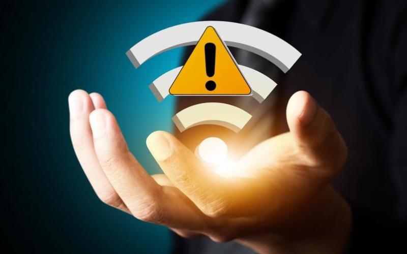 الحكومة تعلن عن انقطاعات مبرمجة لخدماتها الإلكترونية والإنترنت