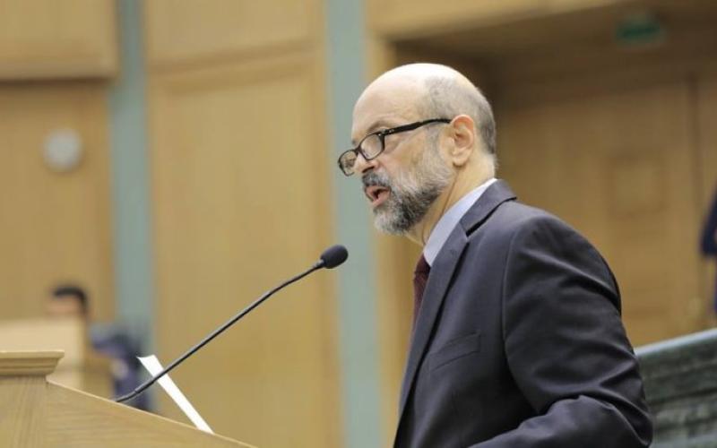 بماذا رد الرزاز على كلمات النواب؟