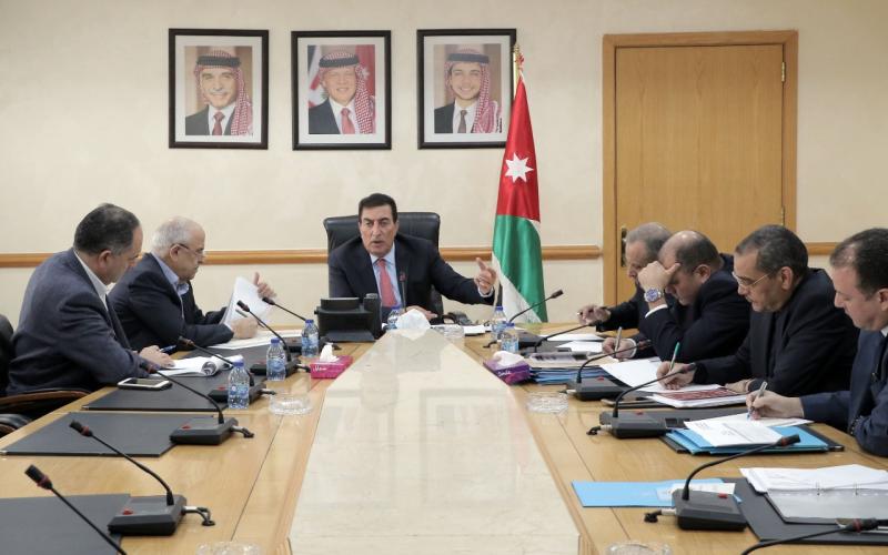 الطراونة: اتفاق مع الحكومة بشأن الغارمات وقروض الطلبة والمزارعين (صور)