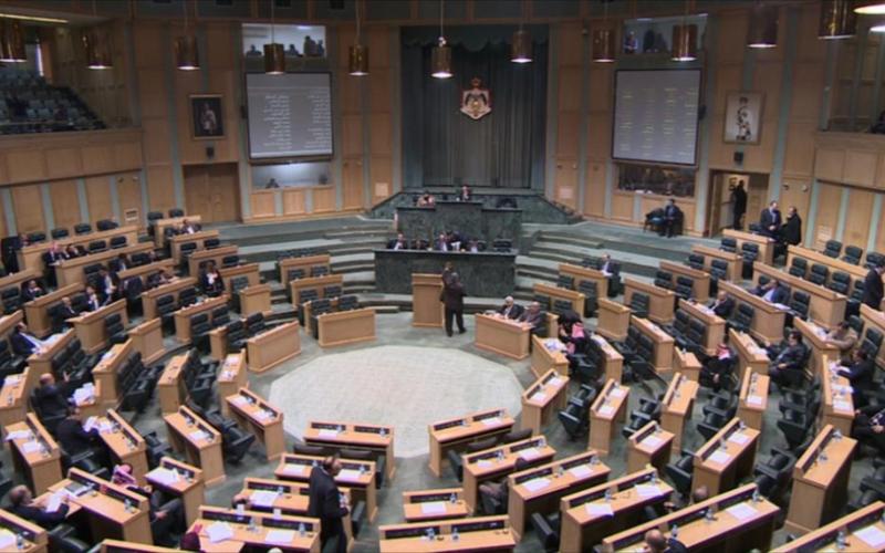 مذكرتان نيابيتان للمطالبة باعفاء قروض المزارعين واعادة تشغيل المتفاعدين العسكرين