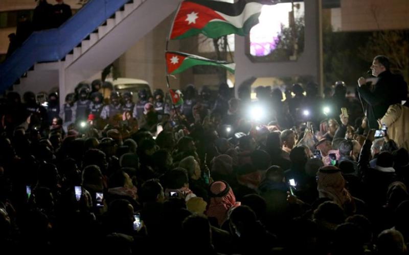 كيف تحول "حراك الرابع" في الأردن إلى طقس أسبوعي نخبوي؟