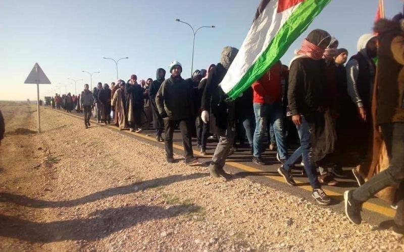 اتساع حركة احتجاجات متعطلي العمل تكشف تحديات البطالة