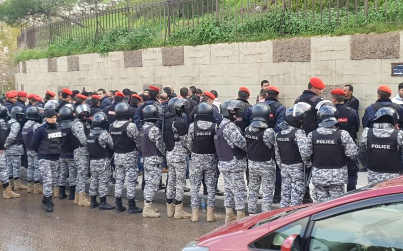 ماذا قال متعطلون اردنيون أمام الديوان الملكي (فيديو)