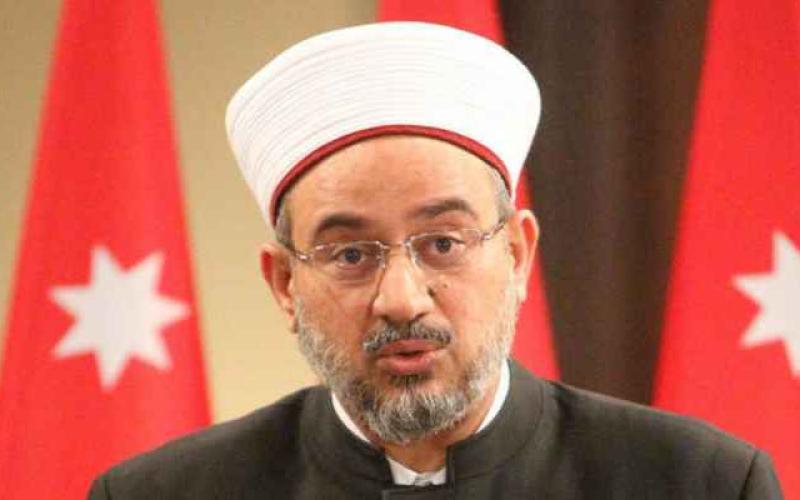 وزير الأوقاف: إجراءات الإحتلال استهداف ممنهج وباب الرحمة جزء لا يتجزأ من الأقصى