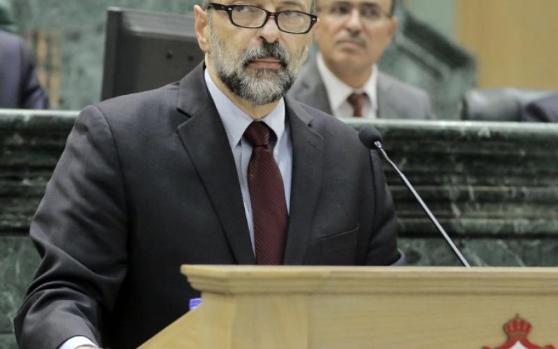 الرزاز: الواقع المعيشي في الأردن صعب وسنكشف أرقام الفقر الحقيقية