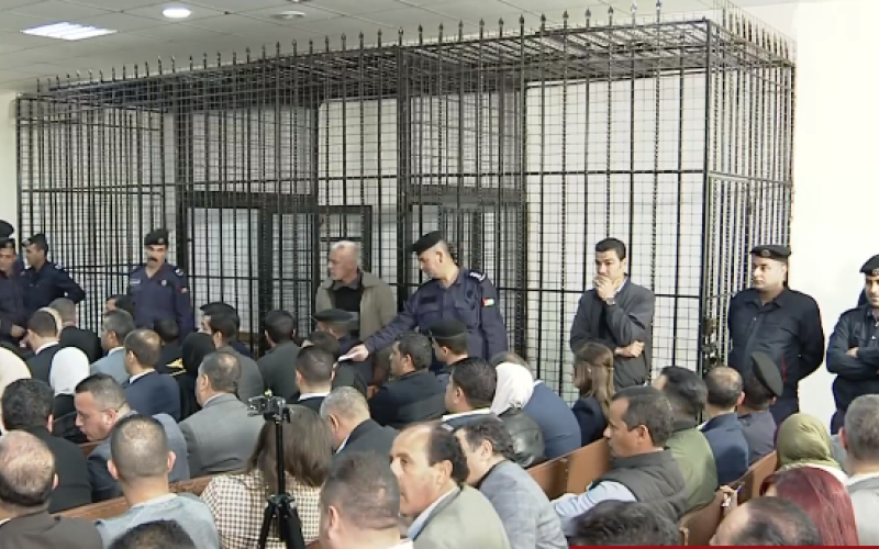 بدء أولى جلسات محاكمة مطيع وأعوانه في قضية الدخان (بث مباشر)