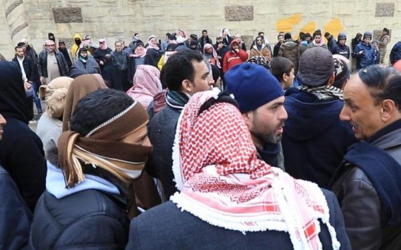متعطلو معان ينهون اعتصامهم أمام الديوان الملكي