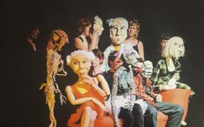 مركز هيا الثقافي ينظم فعالية "اليوم العالمي للدمى" يوم الجمعة